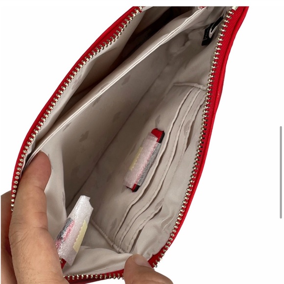 Kate Spade chelsea medium wristlet pouch bag
(NWT) ♠️♥️ - Picture 6 of 8